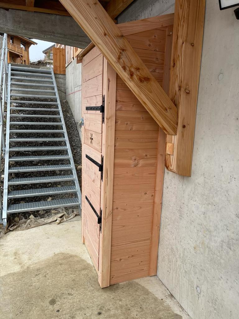 Appartement Lumineux Neuf Dans Bas De Chalet Le Douglas Ла-Жу-дю-Луп Экстерьер фото