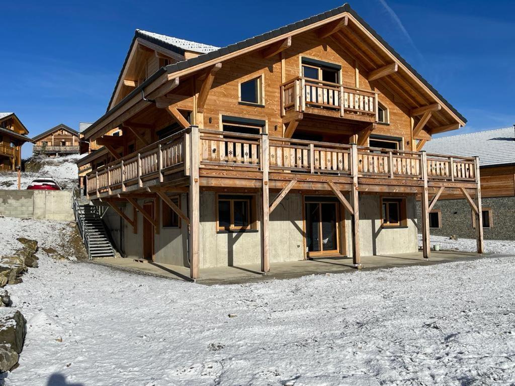 Appartement Lumineux Neuf Dans Bas De Chalet Le Douglas Ла-Жу-дю-Луп Экстерьер фото