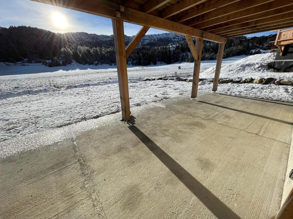 Appartement Lumineux Neuf Dans Bas De Chalet Le Douglas Ла-Жу-дю-Луп Экстерьер фото