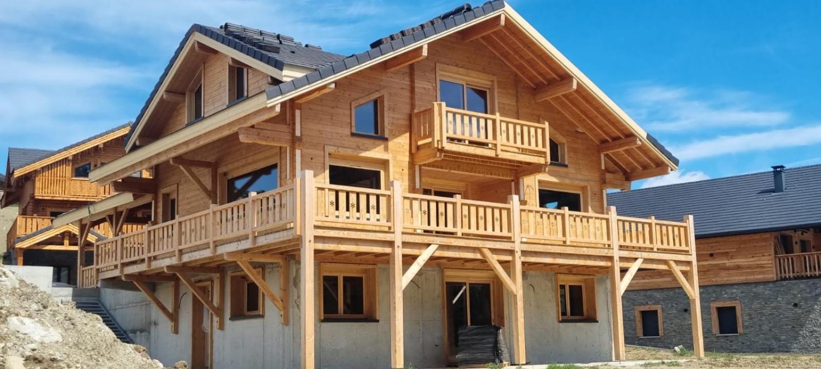 Appartement Lumineux Neuf Dans Bas De Chalet Le Douglas Ла-Жу-дю-Луп Экстерьер фото